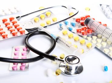 stethoscope-with-different-pharmaceutical-stuff-min