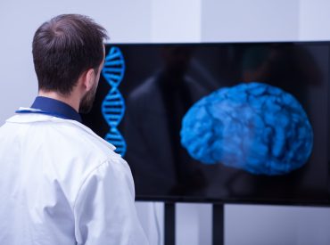 young-brain-surgeon-lookin-this-patient-brain-aftter-surgery-doctor-using-moder-technology-from-hospital-min